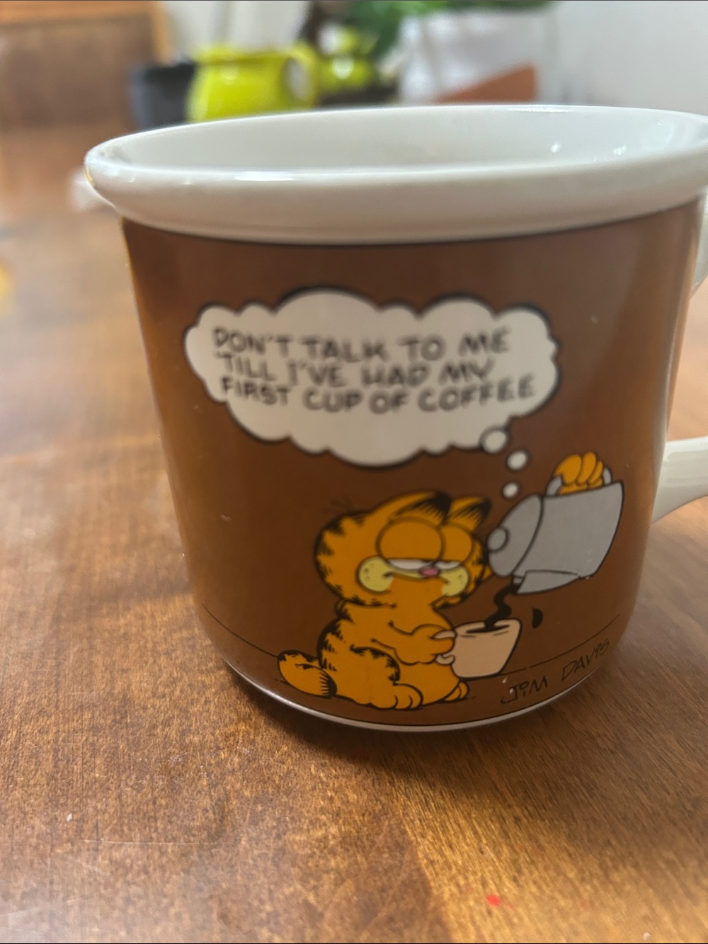 Vintage Garfield Brown Ceramic Coffee Mug. Comic Character Design by Enesco.